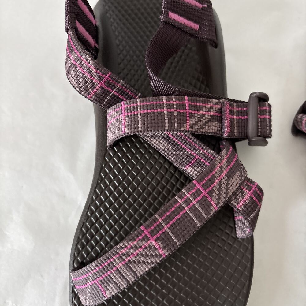 Chaco Z1 Adjustable Strap Classic Sandals Size 6 Beacon Magenta Purple Plaid - Picture 10 of 15